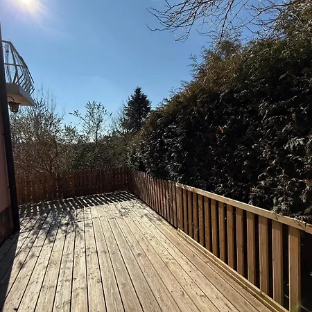 Daire Cozy With Garden In Free Parking